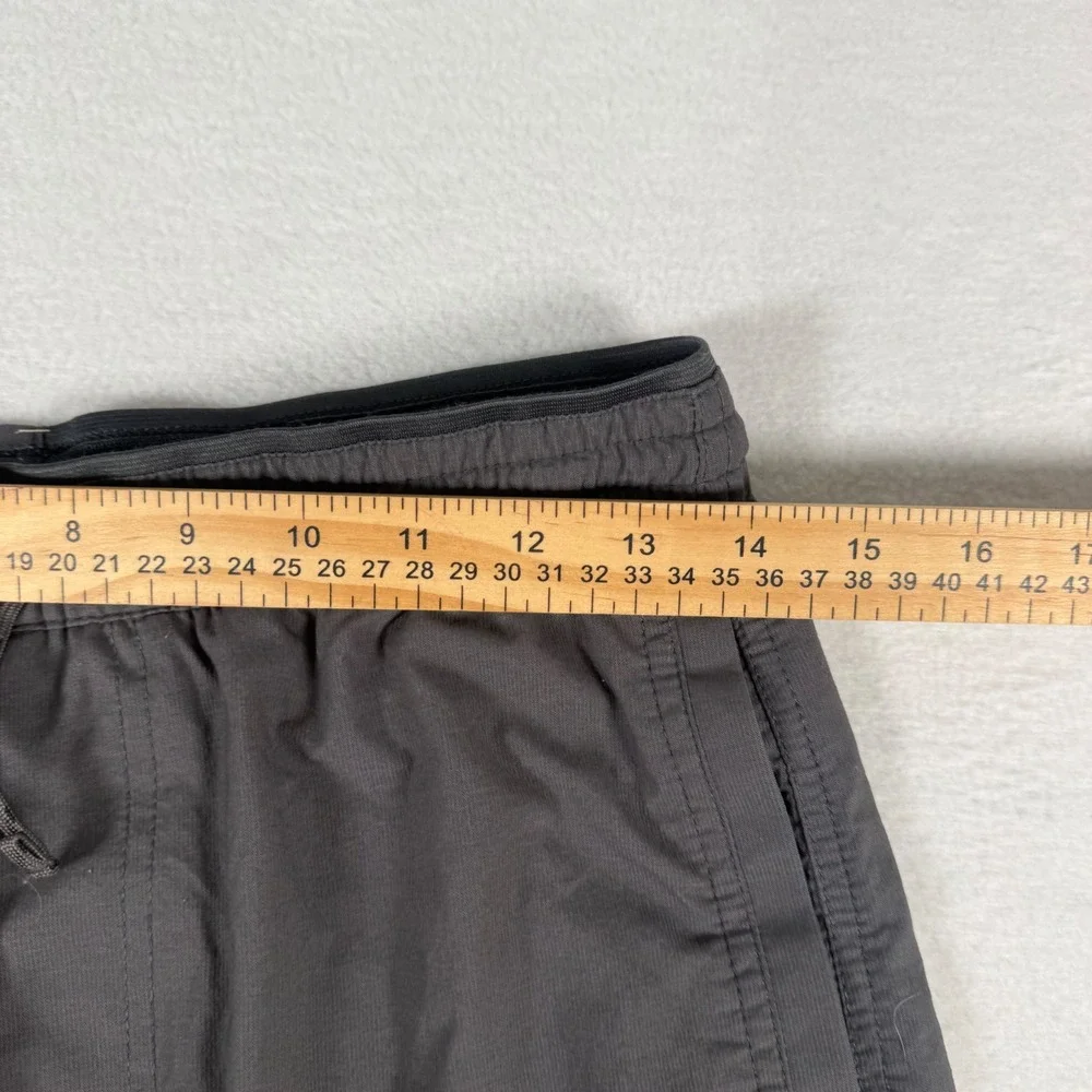 Kuhl Shorts Mens Size Small Gray Nylon Stretch Hiking Gorpcore Outdoor Athletic